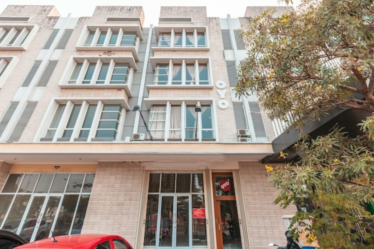 Super Oyo 1620 Sion Family Residence Grobogan Экстерьер фото