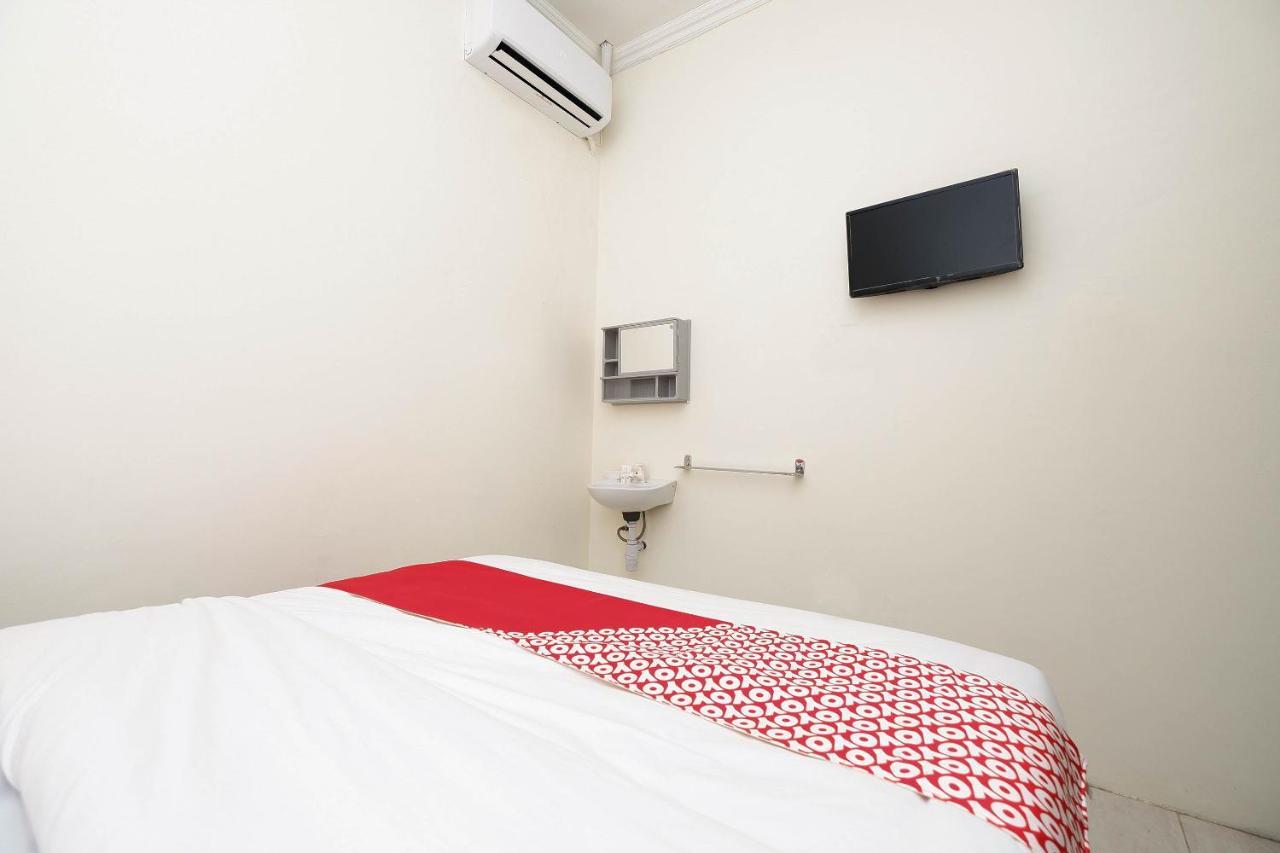 Super Oyo 1620 Sion Family Residence Grobogan Экстерьер фото