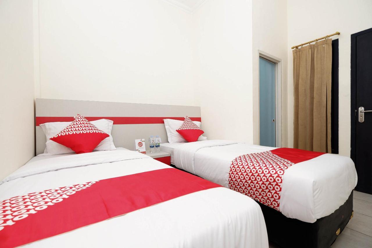 Super Oyo 1620 Sion Family Residence Grobogan Экстерьер фото