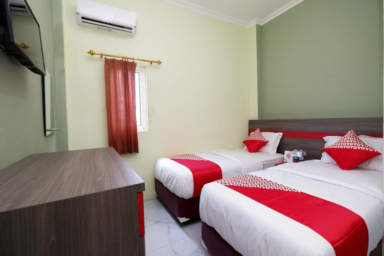 Super Oyo 1620 Sion Family Residence Grobogan Экстерьер фото